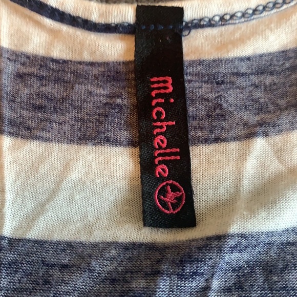 2 pack, crop tops. - Picture 6 of 12